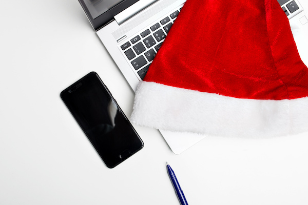 Looking for some last-minute holiday marketing campaign tips?