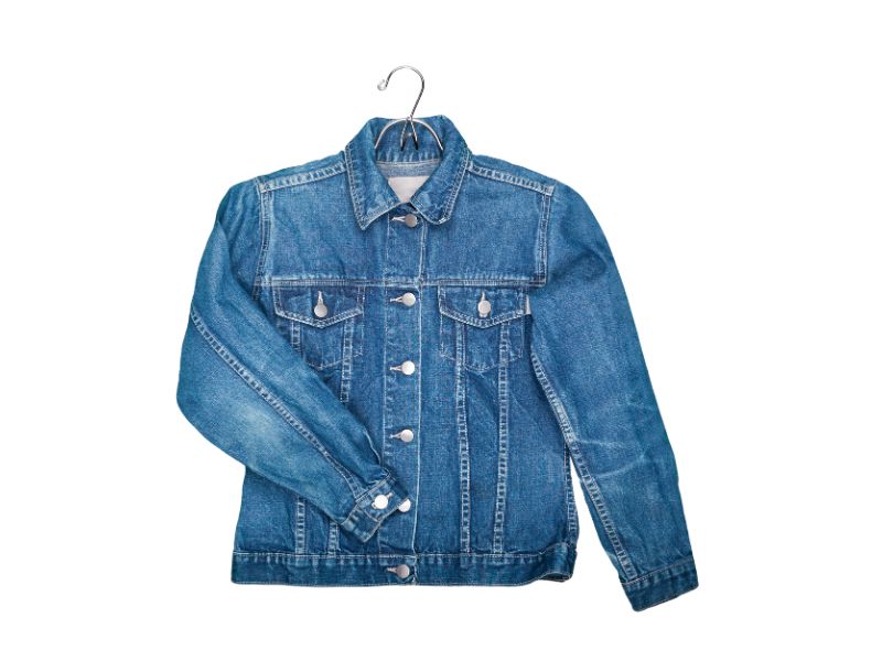 Men's slim fit blue denim jacket with button-up front and side pockets